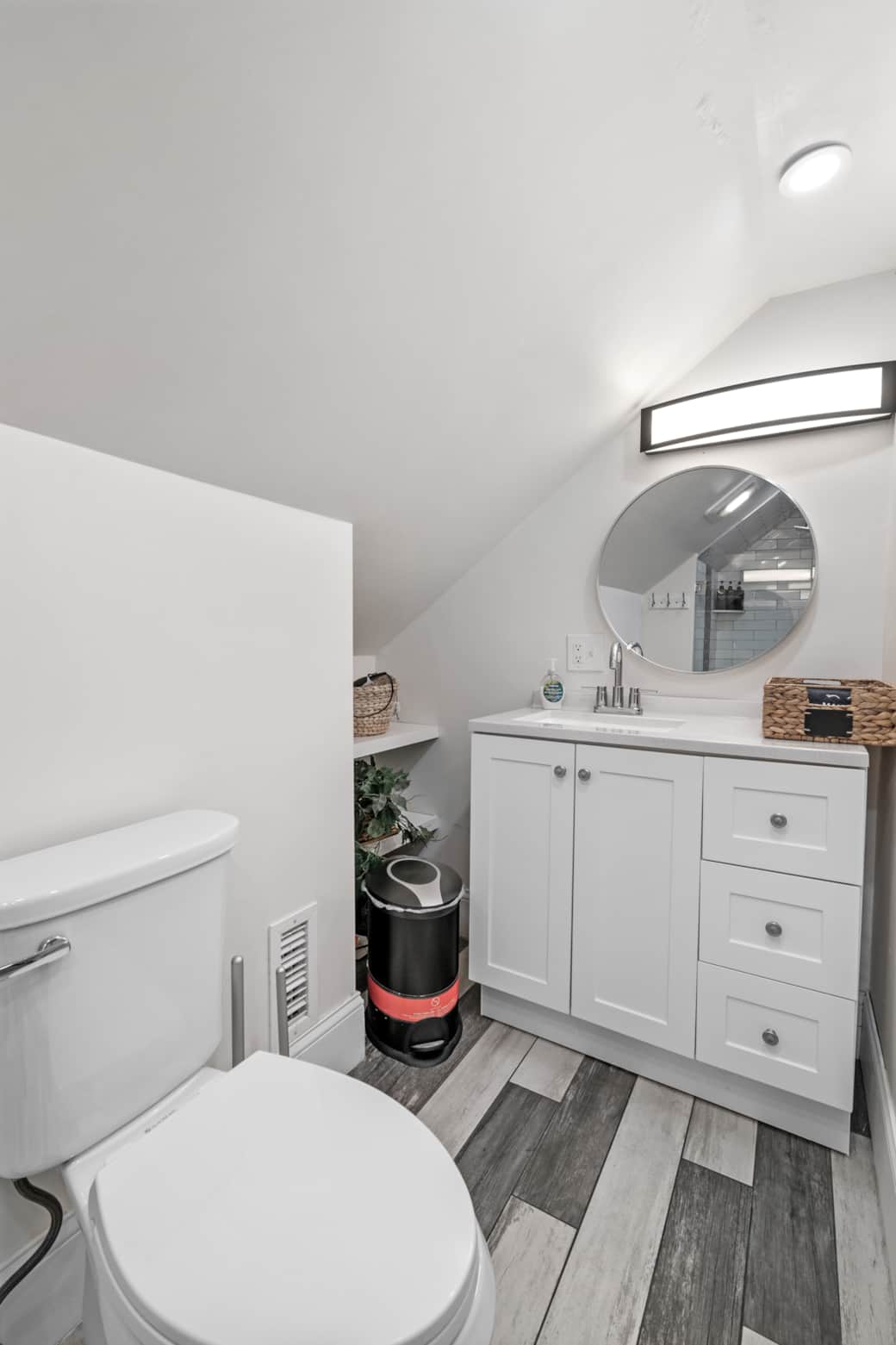 89 print 127Selwyn Units1 3 030