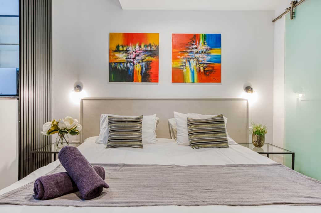 Bedroom / Studio bed