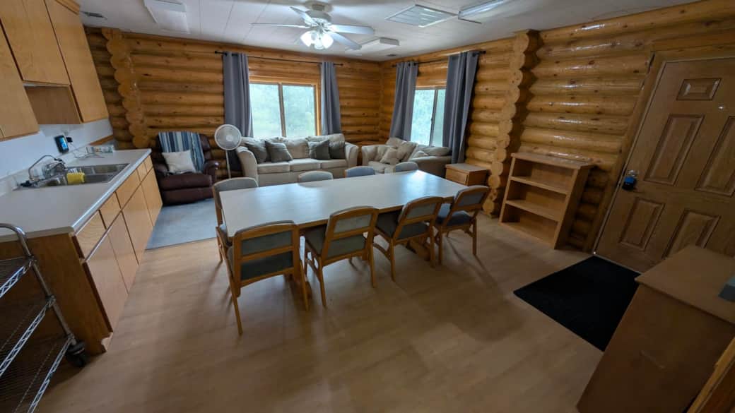 Black Pine Lodge Living room Black Pine Lodge Living room