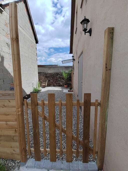 Accès au logement / cour