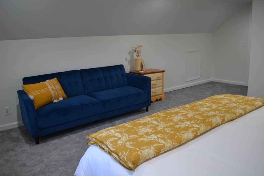 Futon in upstairs bedroom
