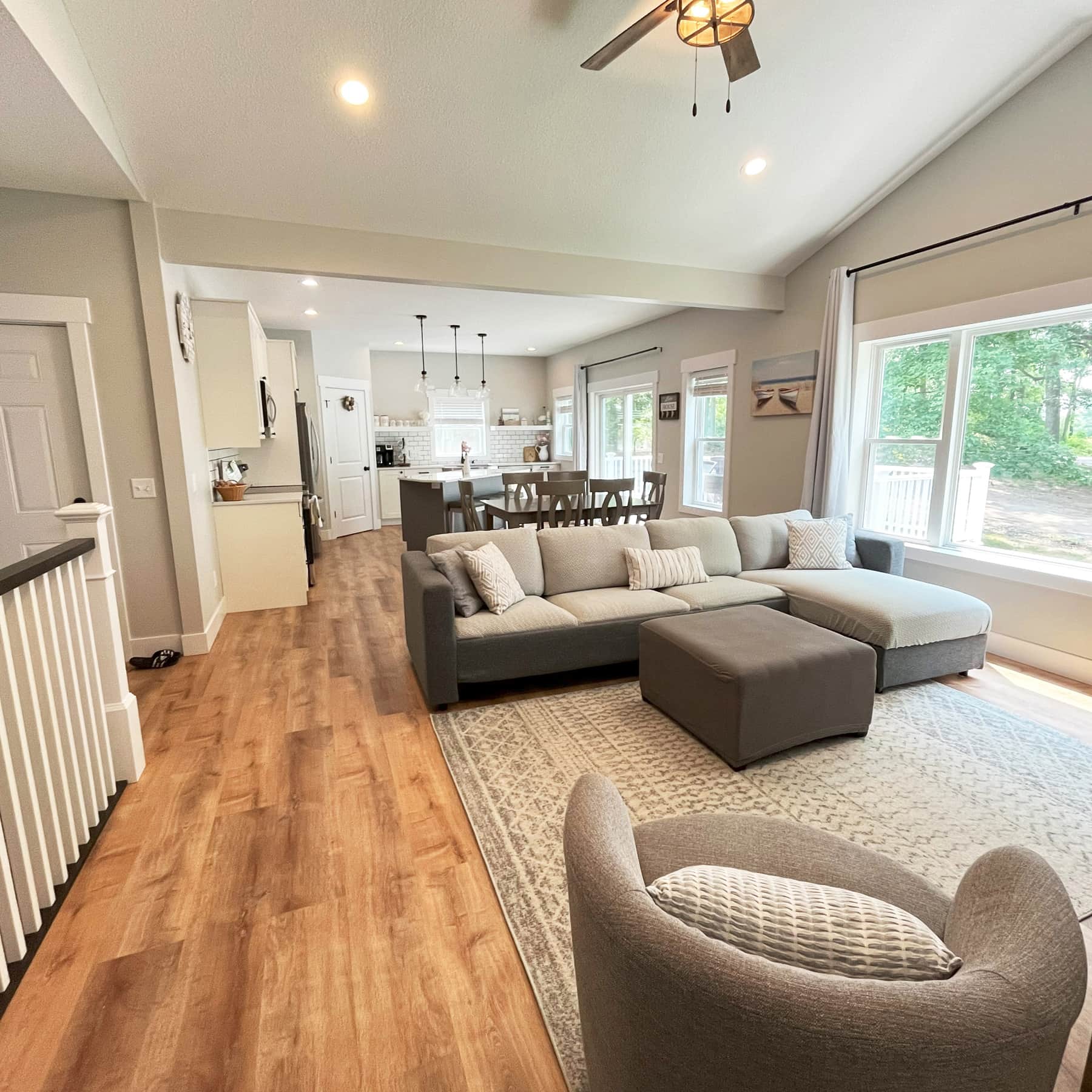 Home Hickory Hill Lake House