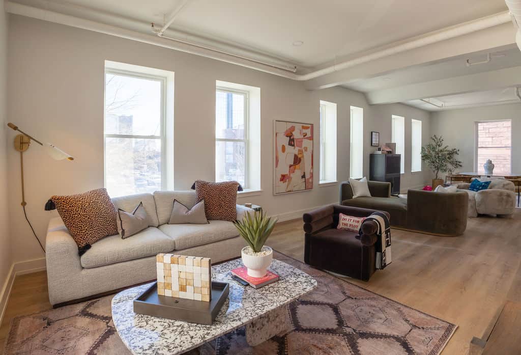 PhotographybyCarolineTrotter DesignAFCateBuildingShoot 2 12 26 7