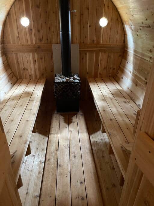Sauna near the lake! 