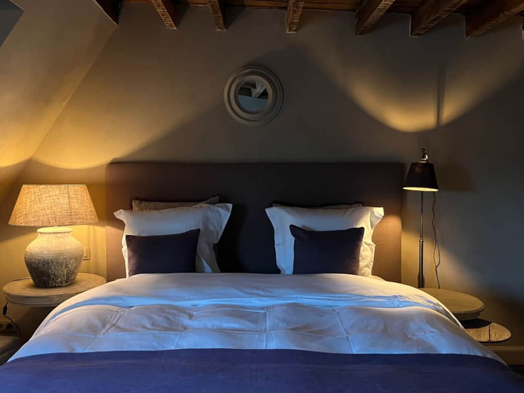 kingsize bed 