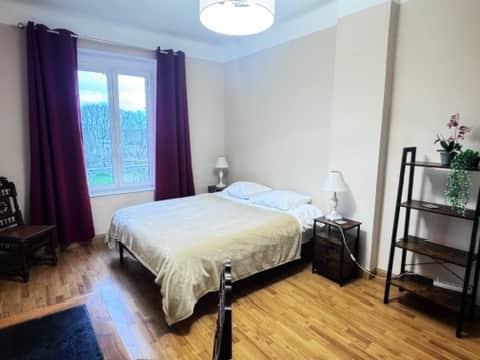 F1C724E0 C443 47AE B95B FEBC00422669 4 5005 c