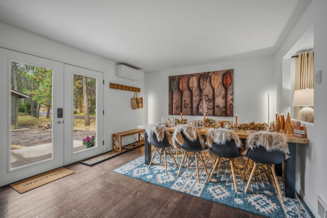 Enjoy Thanksgiving at Cozy River Retreat