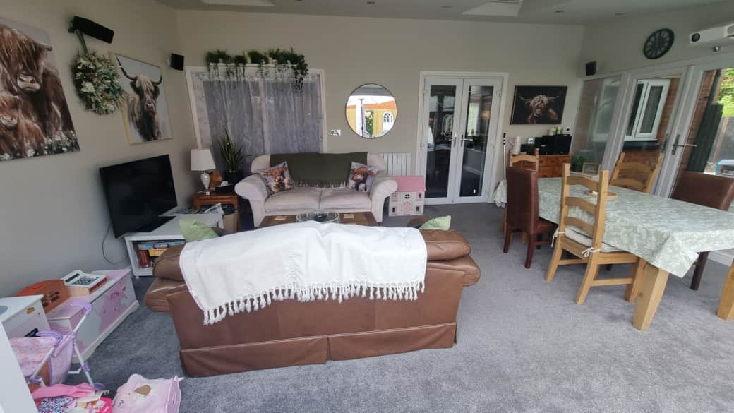 Guest Garden Room/Lounge/Dinning Room