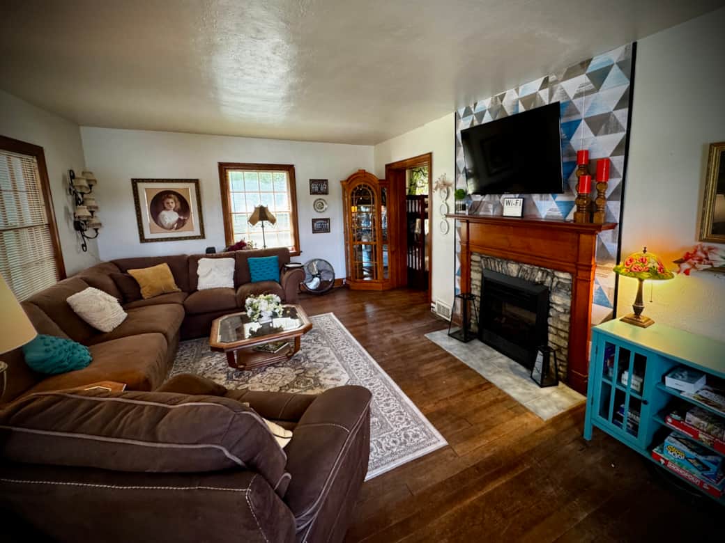 Living Room (Family Rm in basement to be finished Sept 2025)