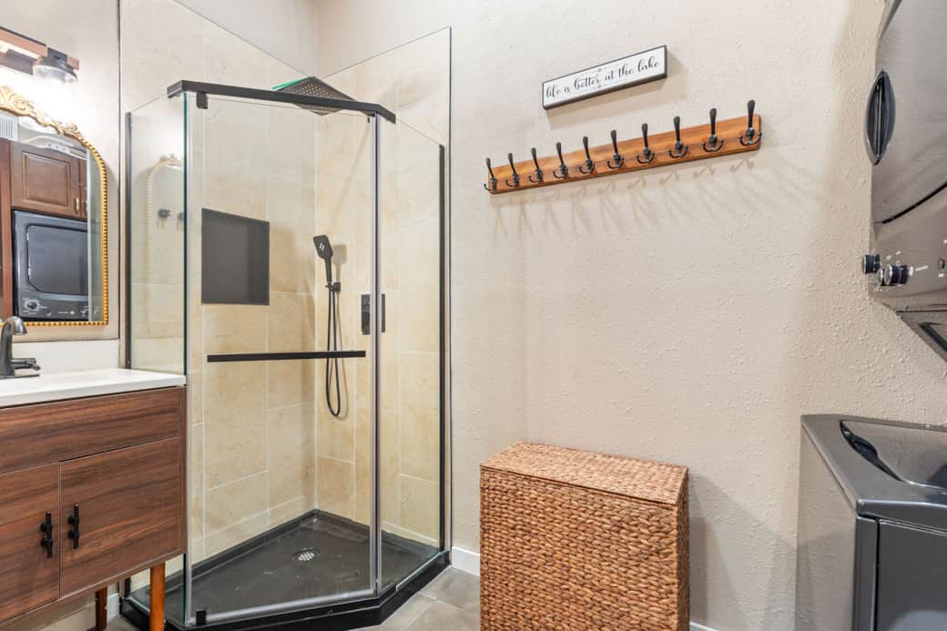 15 MasterBath