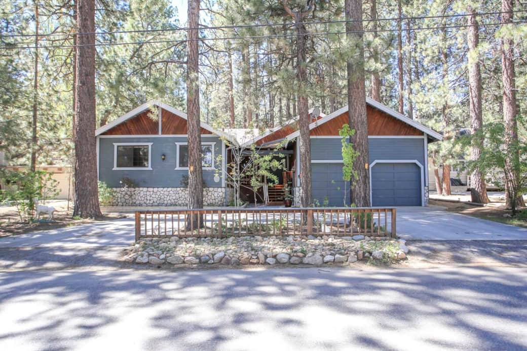 Beautiful and Spacious Big Bear Home
4 Bedrooms, 3 Bathrooms, Sleeps 14