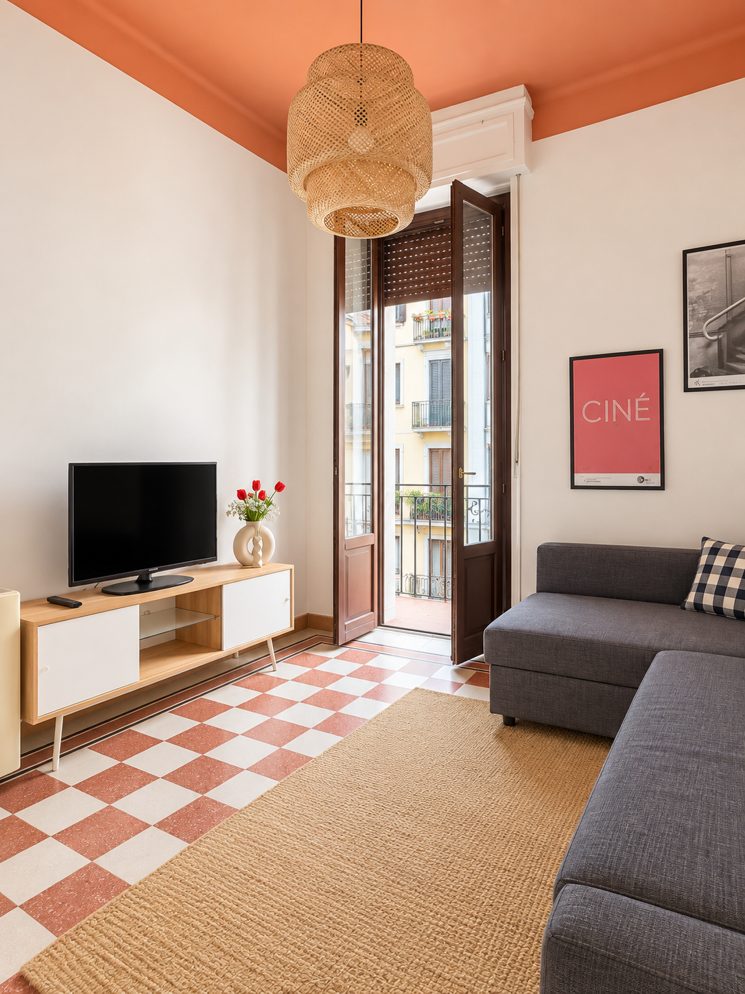 20 - Soggiorno con angolo TV