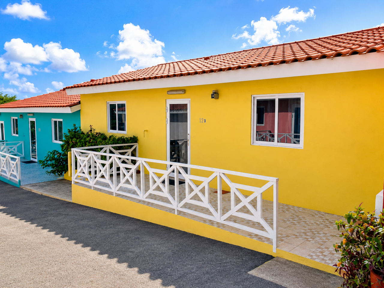 Yellow Apartment in a Centrally Located Villa in Curaçao