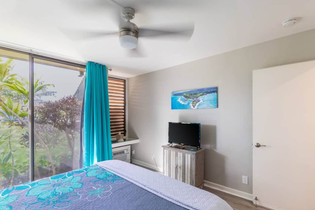 Equipped with a ceiling fan and AC unit to keep you comfortable. 