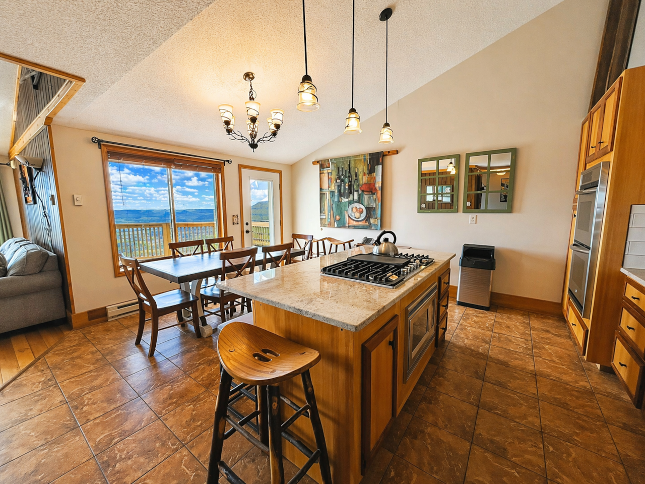 Elevation Vacation Rentals - The Yeti's Den at Land's End
