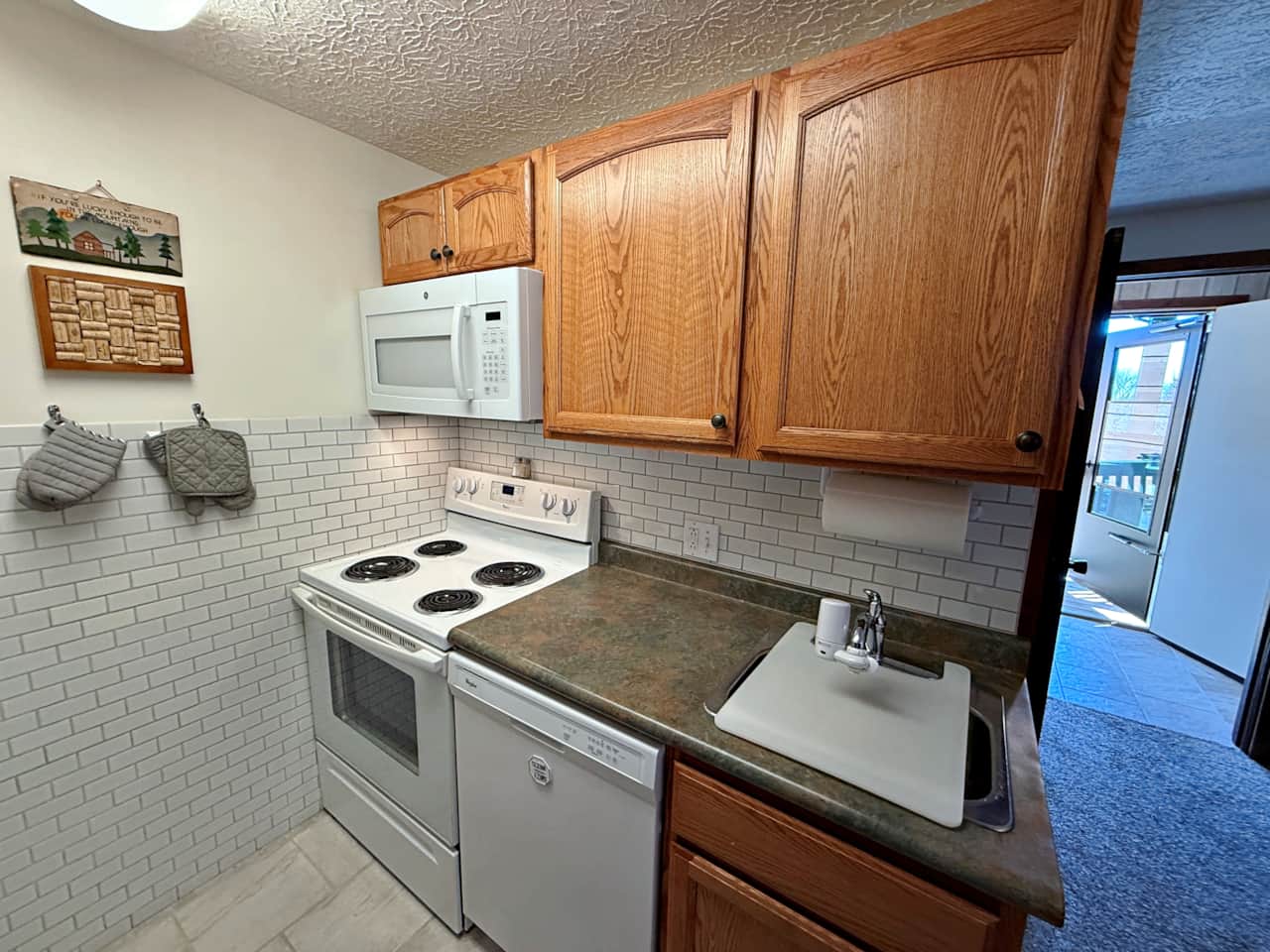 Elevation Vacation Rentals- Pappadeaux's Roost