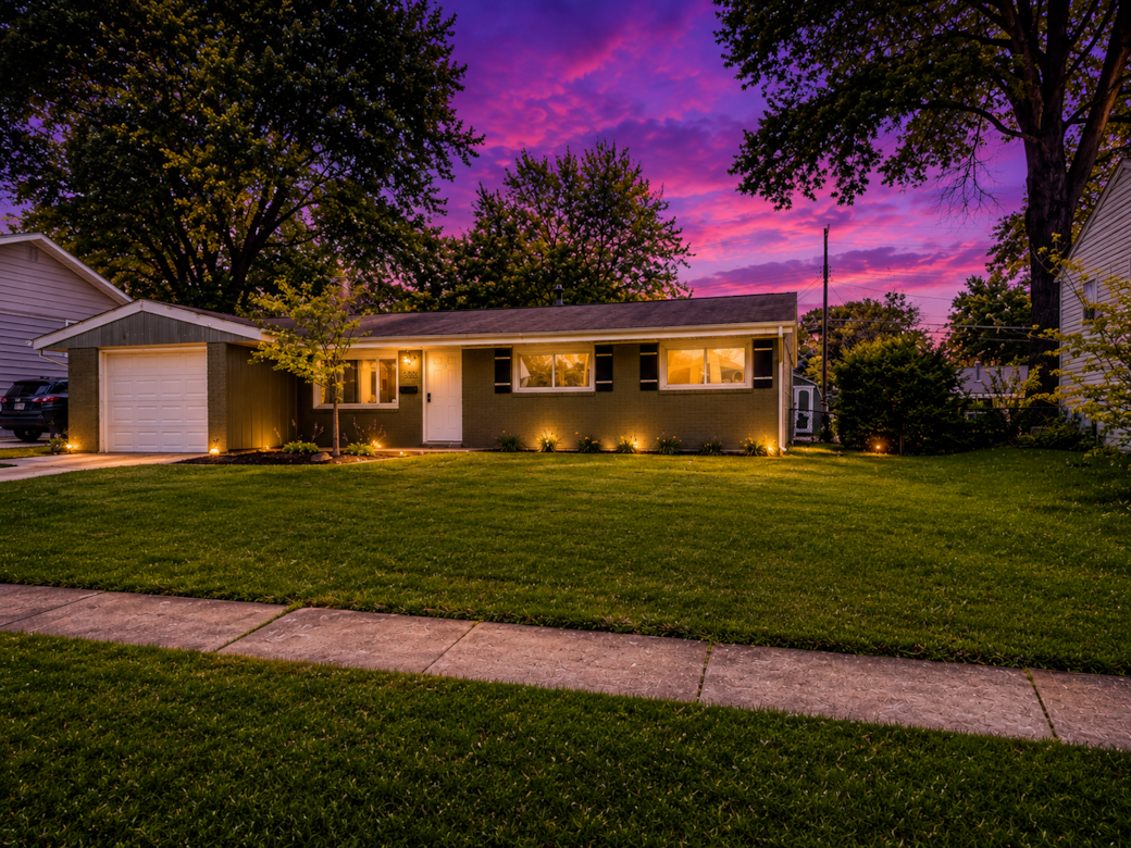 3 Bedroom Ranch located close to Easton, Airport and Downtown. 3 Bedroom Ranch located close to Easton, Airport and Downtown.
