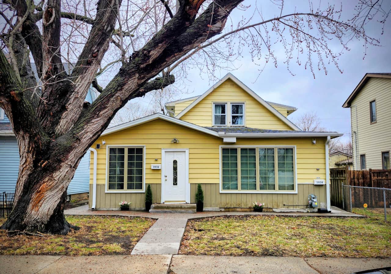 Unit is right side of duplex