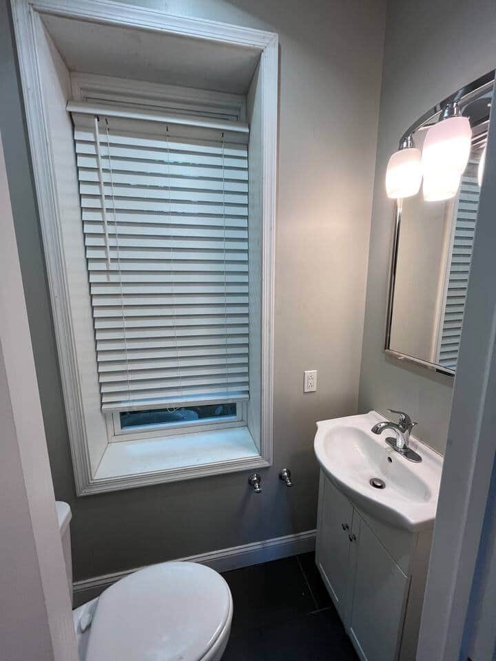 Powder room