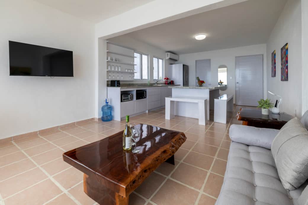 Spacious studio with living room, kitchen, office, bedroom and panoramic sea view