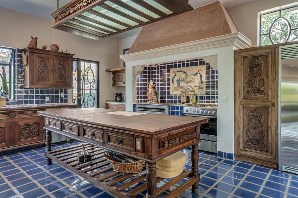 Kitchen 1