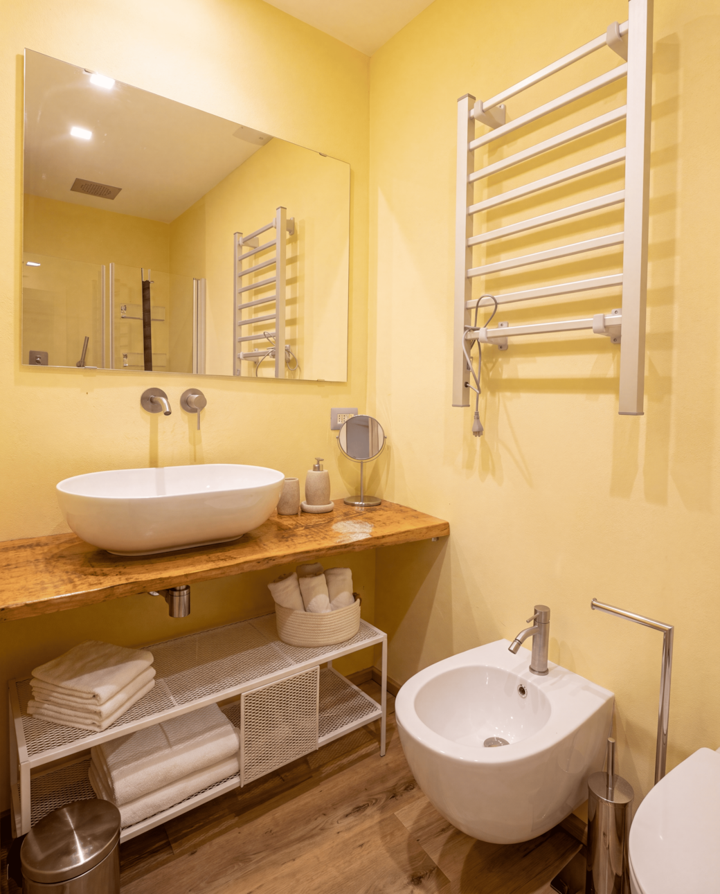en-suite bathroom 1 in Ortigia en-suite bathroom 1 in Ortigia