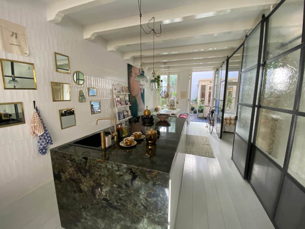 Kitchen Island in the middle of the house Kitchen Island in the middle of the house