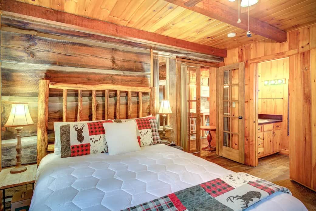 Master Suite/Full Bath 