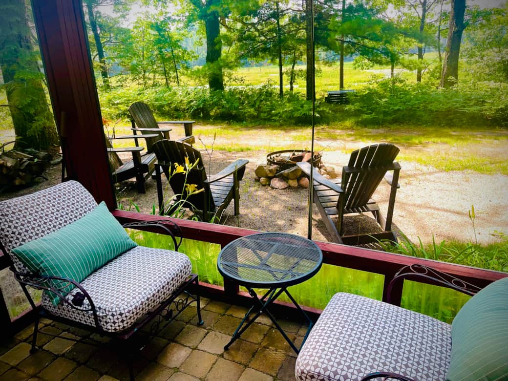 Outdoor-indoor seating