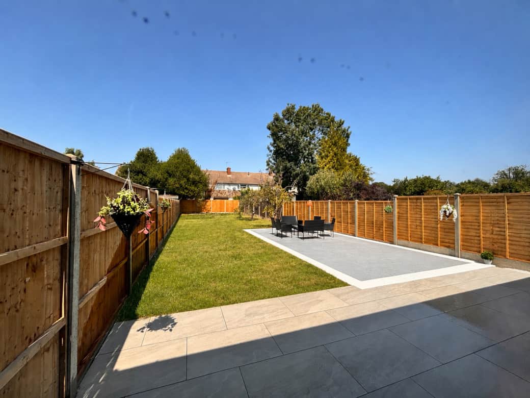 Large garden BBQ and Seating Area