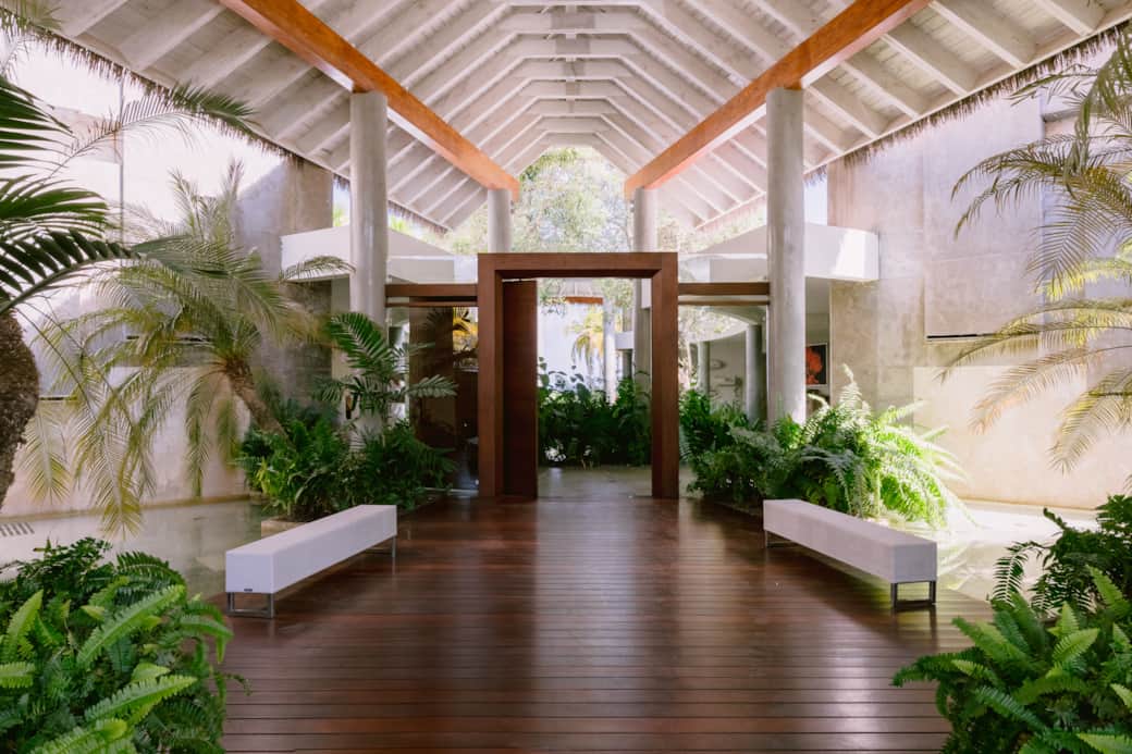 Entrance/ Fundandores de Golf 28