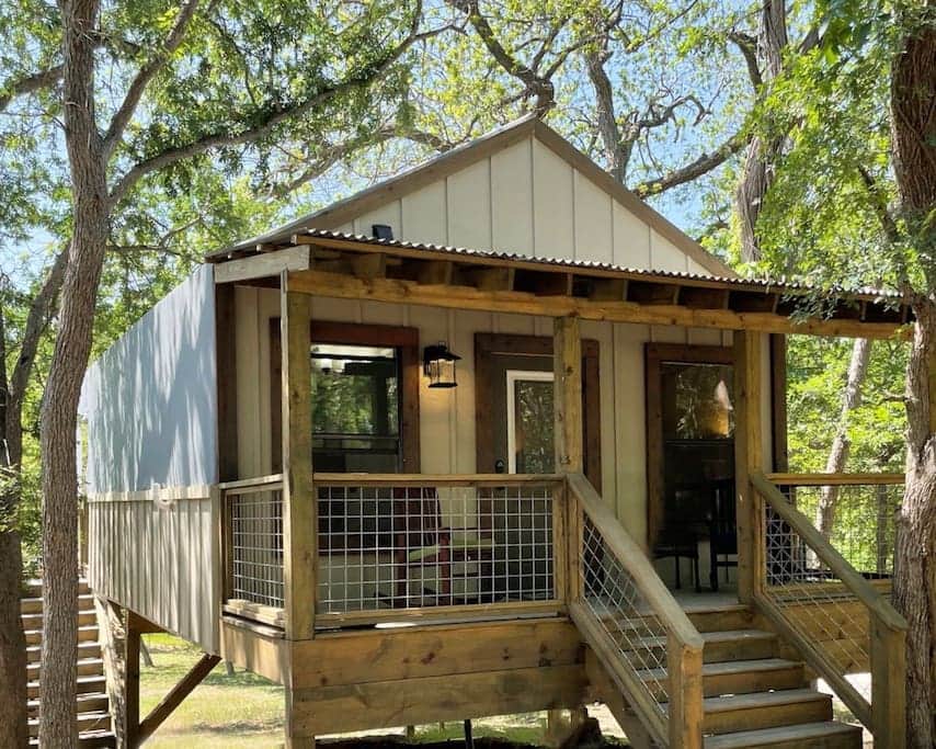 The cabins are situated up high to get out of the flood plane and overlook the creek bottom The cabins are situated up high to get out of the flood plane and overlook the creek bottom