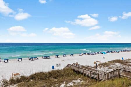Wake up to stunning sunrise views over the Gulf.
