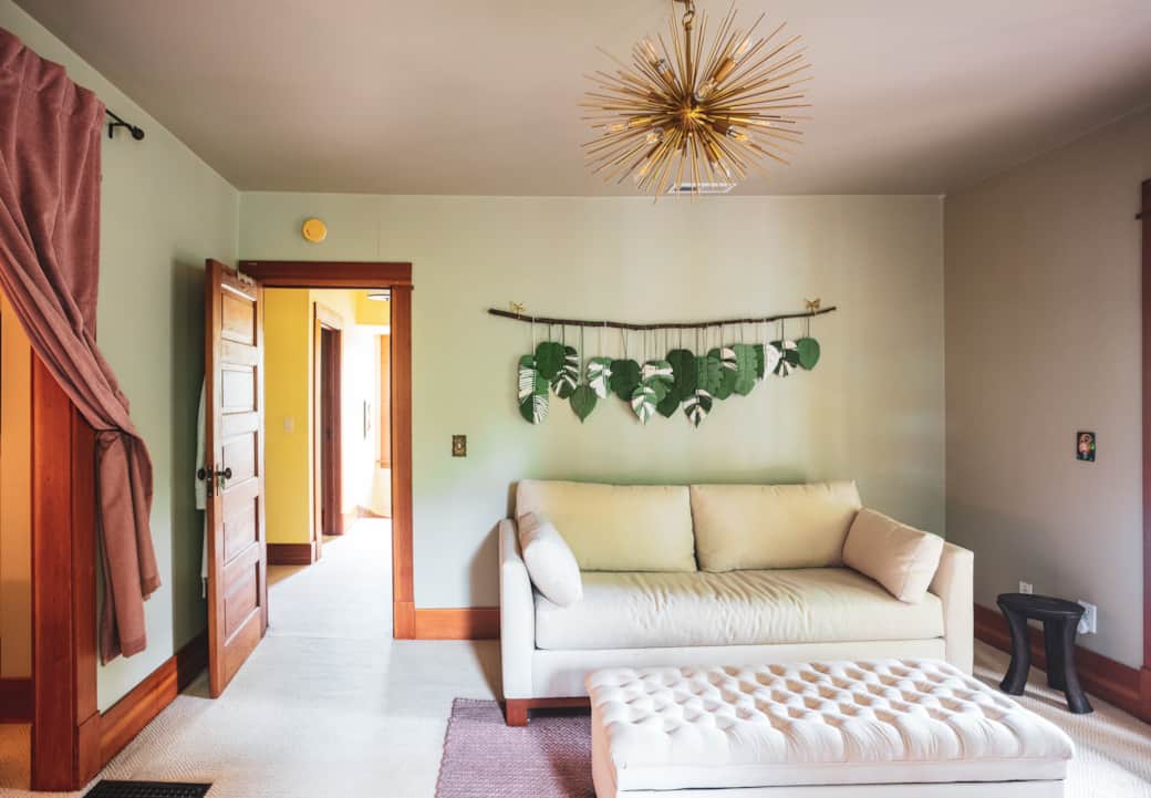 Bedroom Lounge - Sofa with Queen bed pull-out, coffee and tea bar, yoga mats provides (6)
