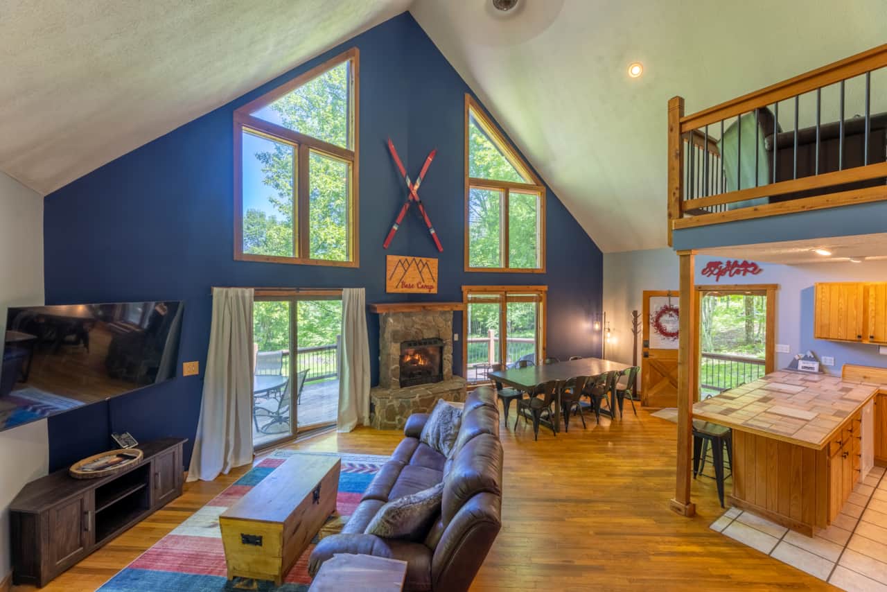 Elevation Vacation Rentals - Base Camp