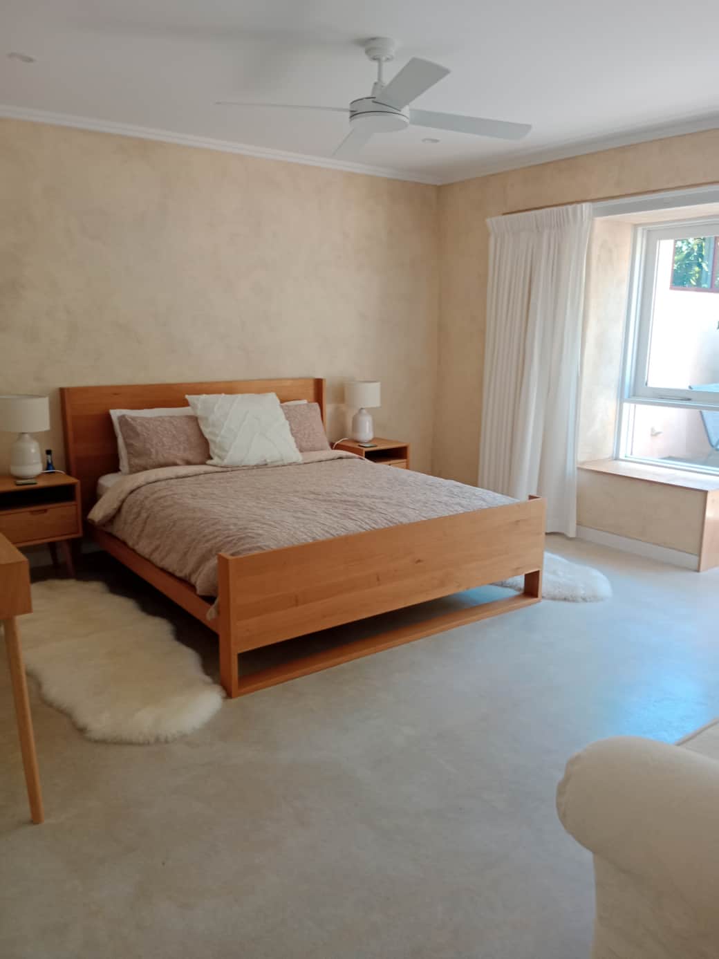 Bedroom 1 Queen Bed