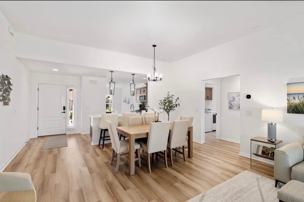 Dining room and seating