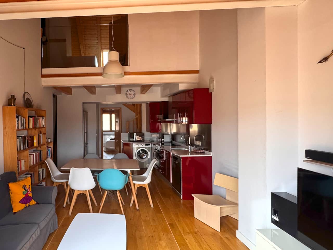 Salón, comedor y cocina en un solo espacio