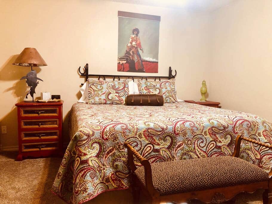 King Size master bedroom suite. King Size master bedroom suite.