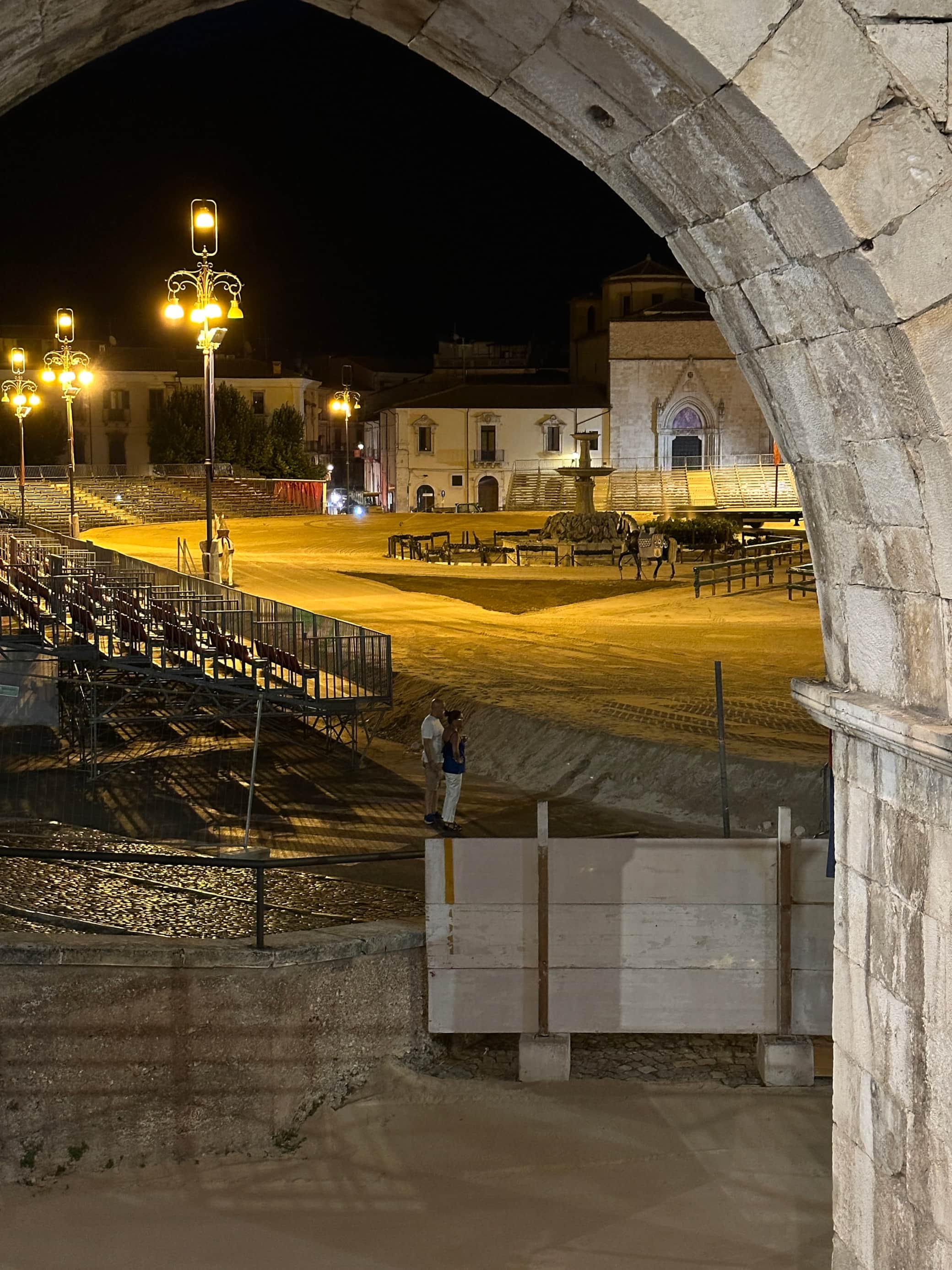 https://l.icdbcdn.com/oh/25861779-7ed1-4c71-99c7-9ed4771a9dd1.jpg?w=2080-24