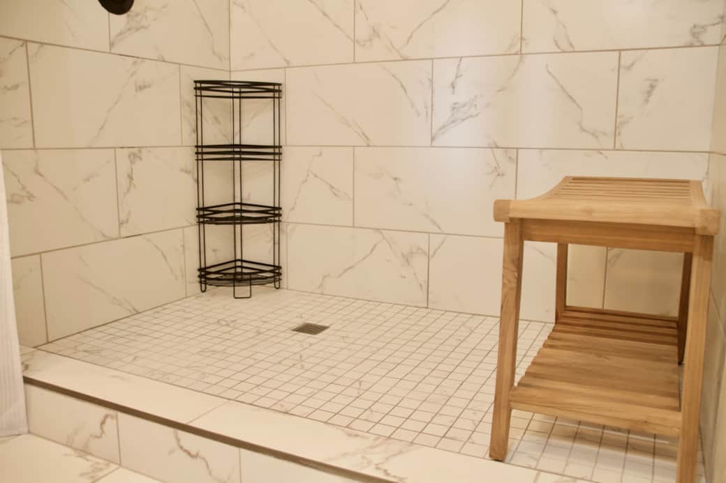 Bathroom: Marble shower