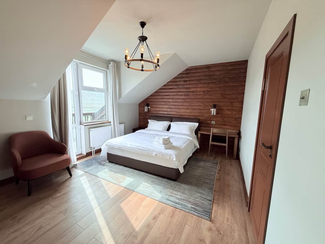BedRoom 22