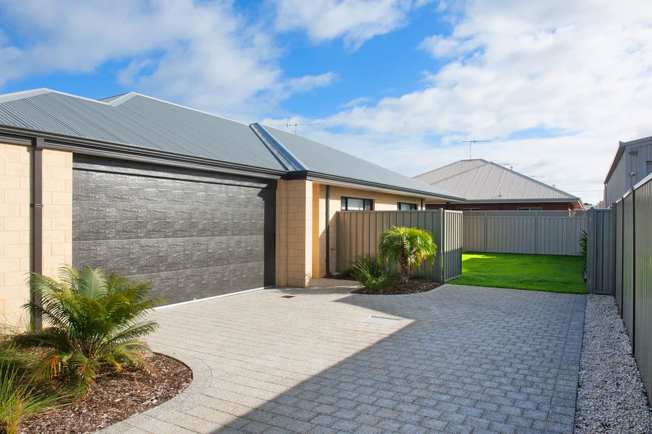 21A Fairbairn Rd 14