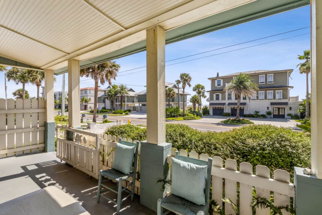 1267 S Fletcher Ave - Front Porch 2