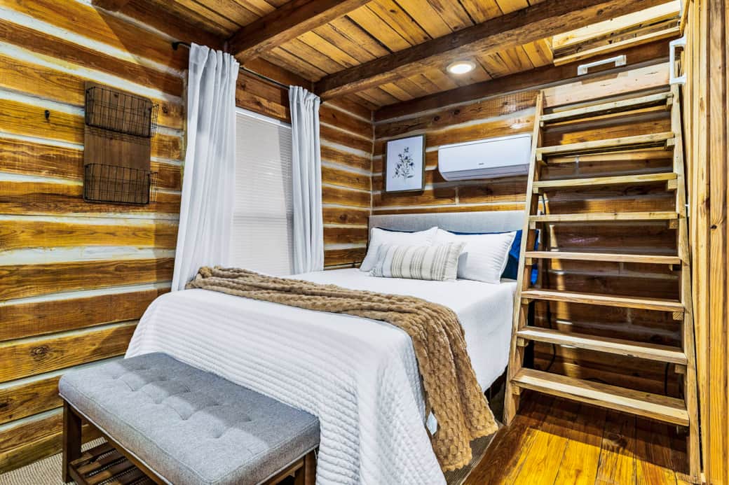 Queen Bed