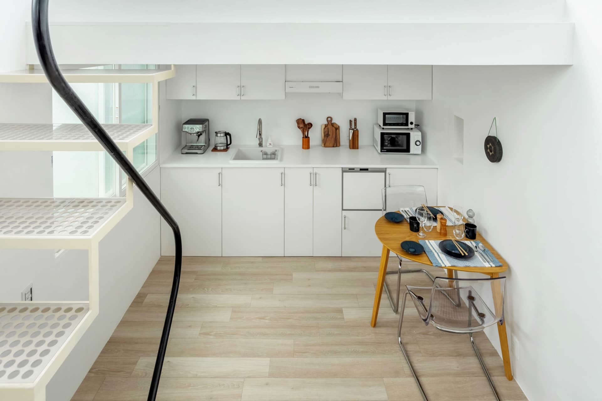Future-rustic Design Interior by Ushida Findlay Architects