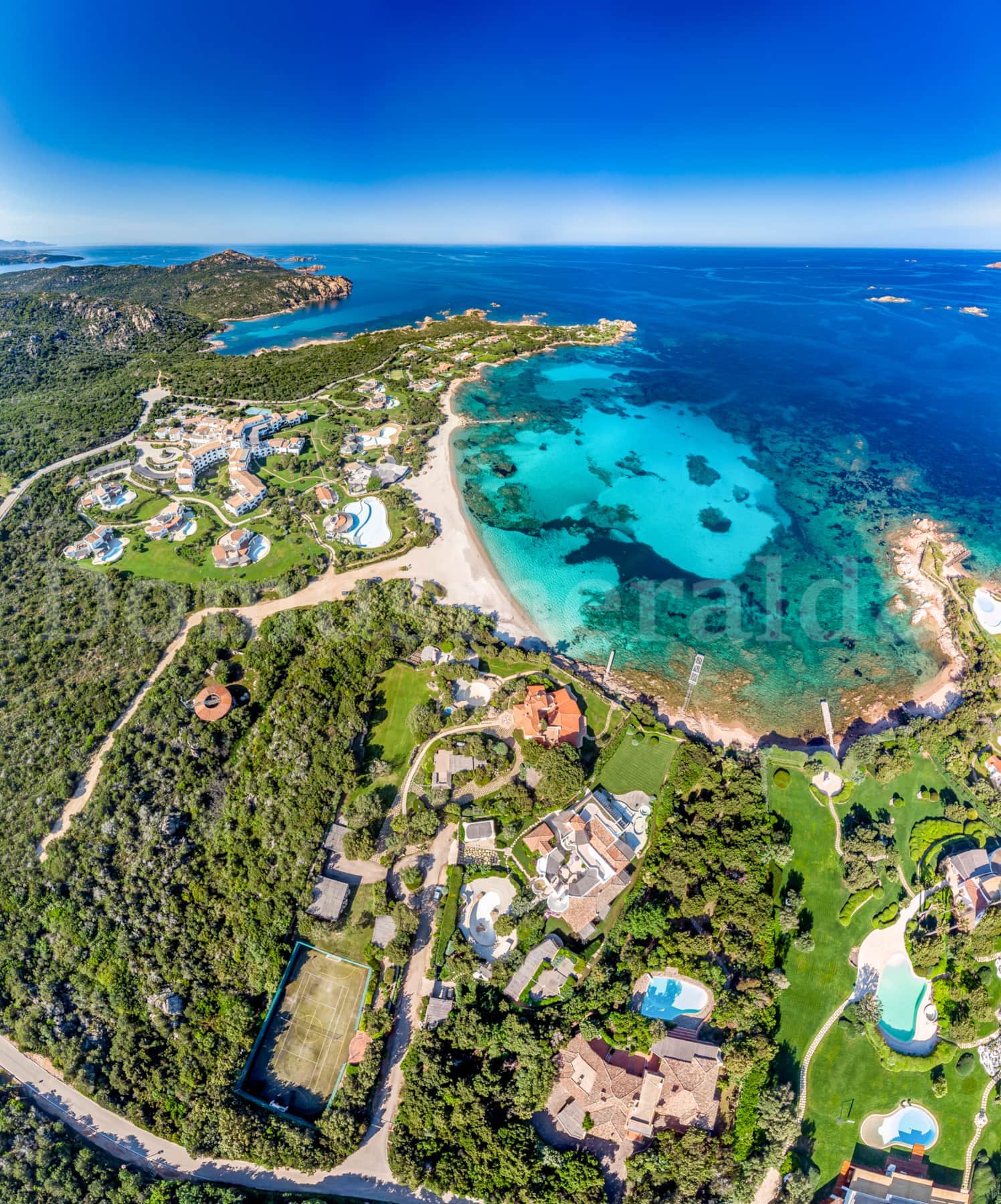 11. Spiaggia di Romazzino.jpg