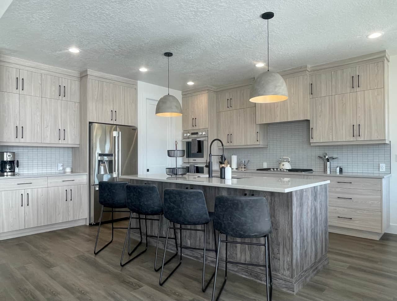 Modern and New Kitchen