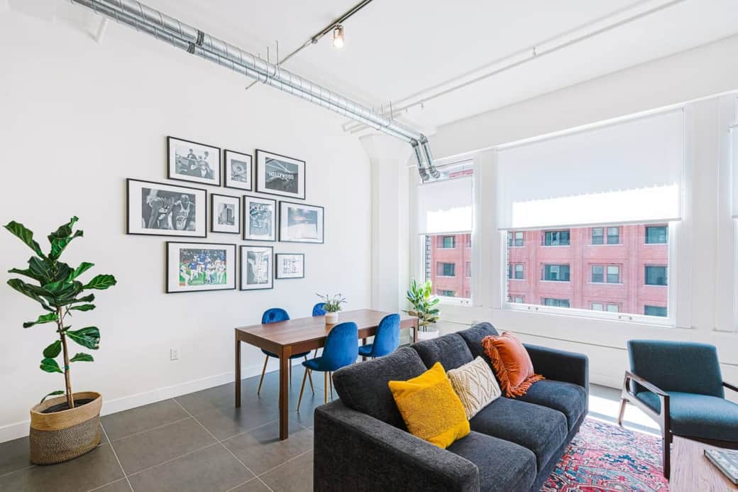 Bright and open layout, enhancing the feeling of spaciousness and relaxation.

