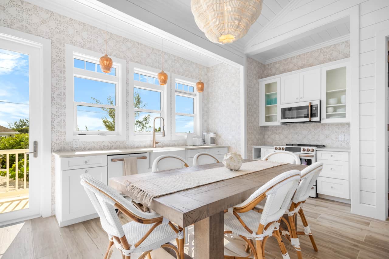 La Dolce Vita Cottage - Exuma Vacation Rental